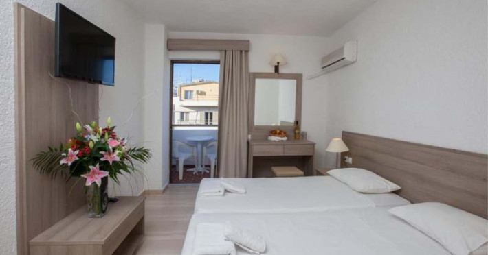 apollon-hotel-adults-only16-yo-817f603c0ea010dc.jpeg