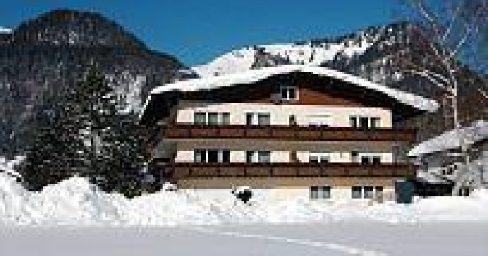 appartment-tirolerhaus-skipass-inklusive-a61c7a2878ca3e6d.jpeg