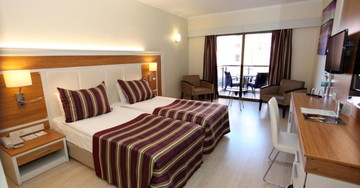 aqi-pegasos-royal-hotel-bcf46bae5ac13e0c.jpeg