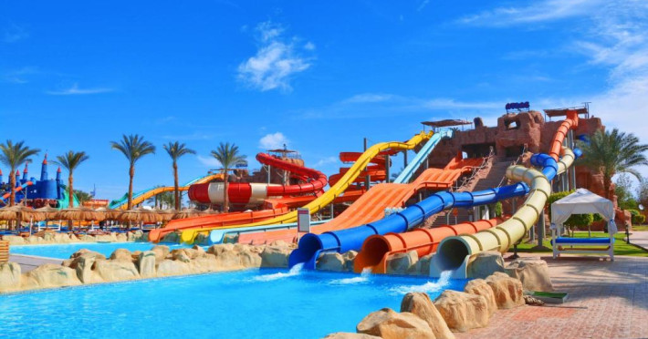 ALBATROS AQUA BLUE RESORT SSH