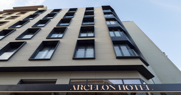 arcelon-hotel-0c382420f3bdab2e.jpeg