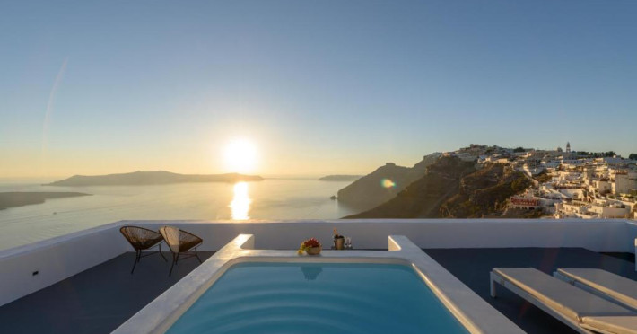 aria-suites-villas-fef1f490db1a950f.jpeg