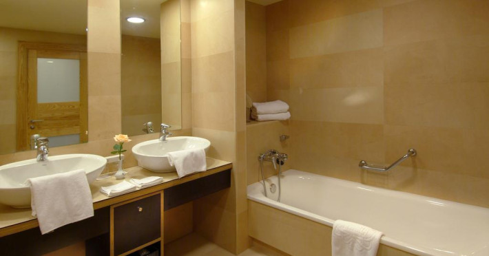 arkadi-hotel-9c0feac4cfaa6d7f.jpeg