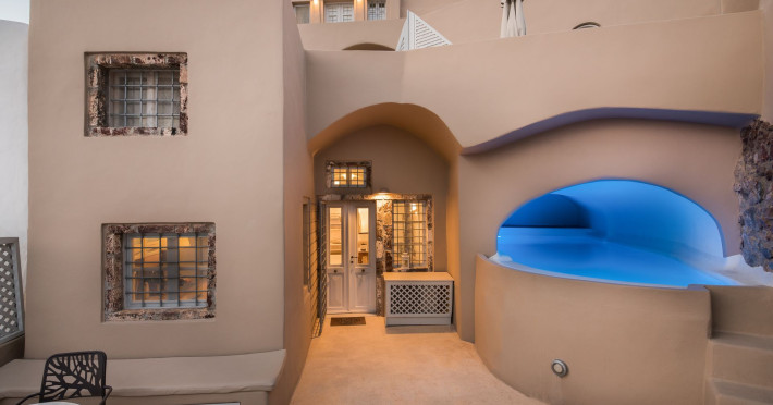 armeni-luxury-villas-oia-santorini-15104c9fcbf23686.jpeg