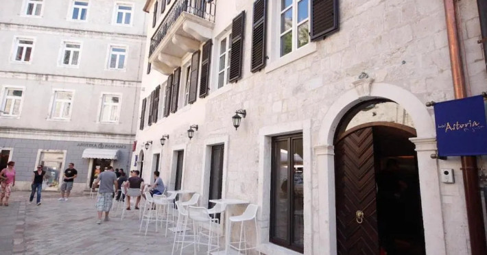 astoria-kotor-boutique-hotel-06b8de5785f31431.jpeg