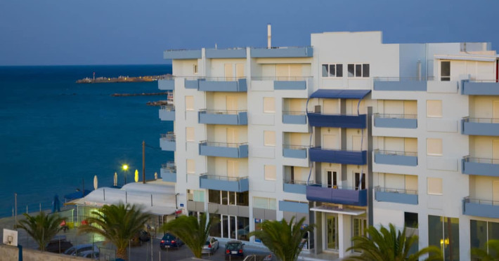 astron-hotel-91449a810dcdfb73.jpeg
