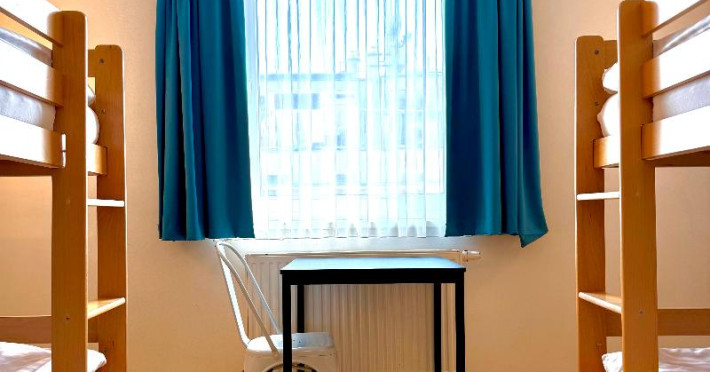 at-holiday-hostel-wien-40fd3840aebe0f3a.jpeg