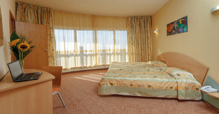 atlas-hotel-c11fd1b2f1d103ce.jpeg