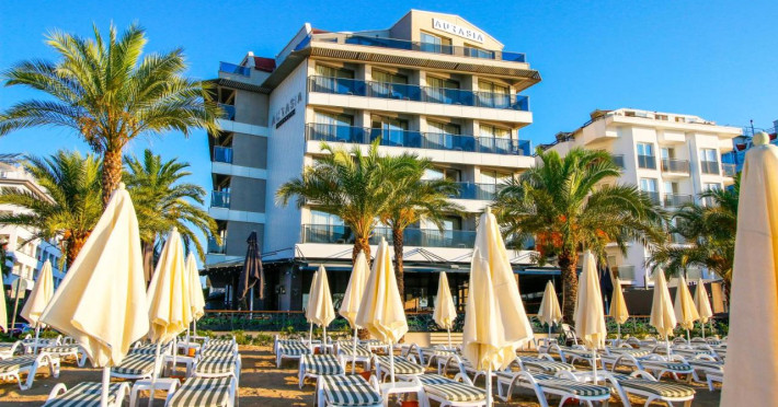 aurasia-beach-hotel-65959d9c1d0cd786.jpeg