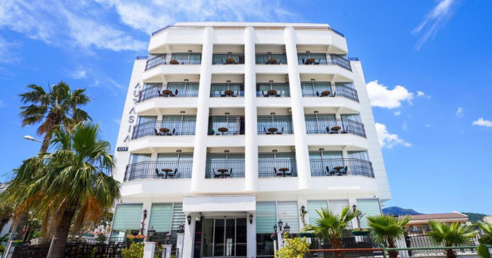 aurasia-seaside-hotel-ec0c3b00b0a4d059.jpeg