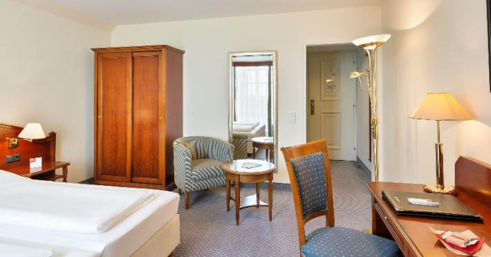 austria-trend-hotel-schloss-wilhelminenberg-89b2d578e33b102d.jpeg