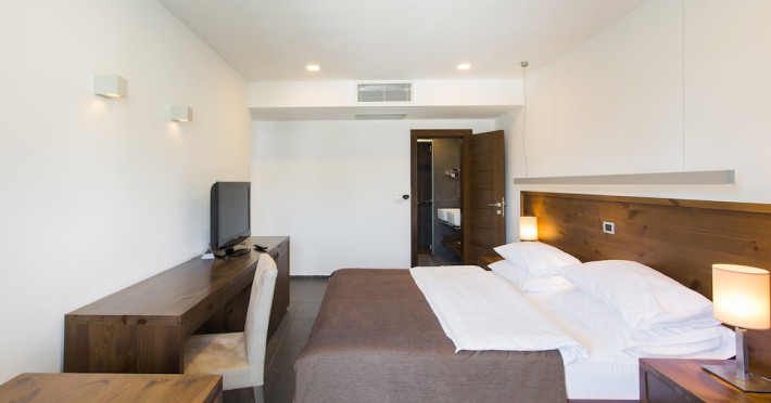 avala-resort-and-villas-44618d5f8bc22825.jpeg