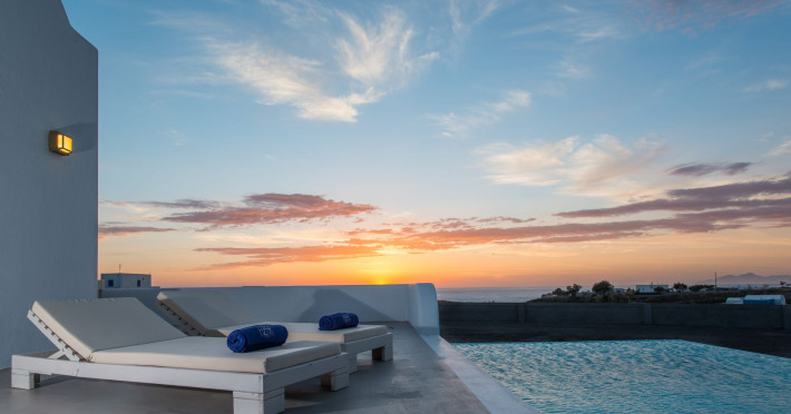 azar-villas-santorini-6d9602825e773bcb.jpeg