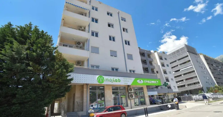 azure-apartments-04519bf655d5bab6.jpeg