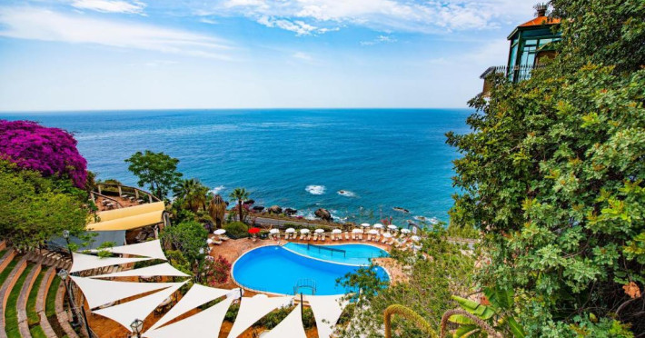 baia-taormina-cdshotels-84c8bac7d617c4b4.jpeg