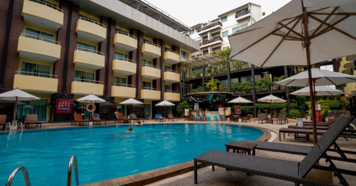 baron-beach-hotel-9c2f00aad41d0d1b.jpeg