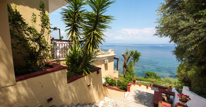 batelo-hotel-adults-only-7b5ce2bad2ebf187.jpeg
