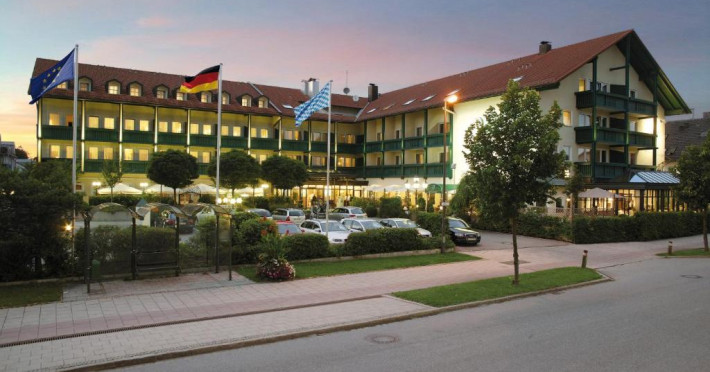 bauer-hotel-und-restaurant-d944f6c014d30867.jpeg