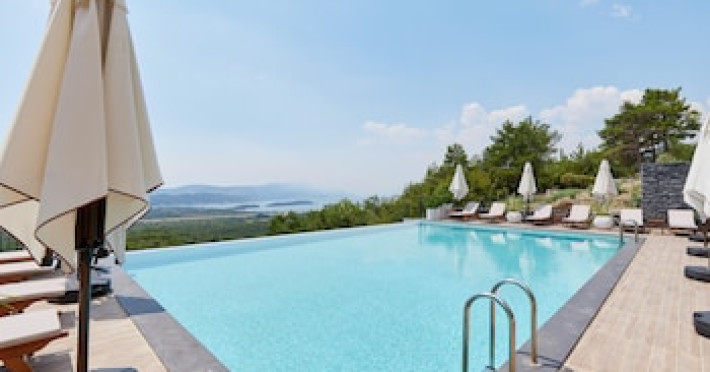 bayview-hills-luxury-residences-3f974f412b763da6.jpeg
