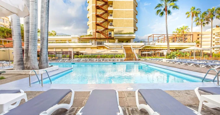be-live-adults-only-tenerife-8d989f148c8c4387.webp