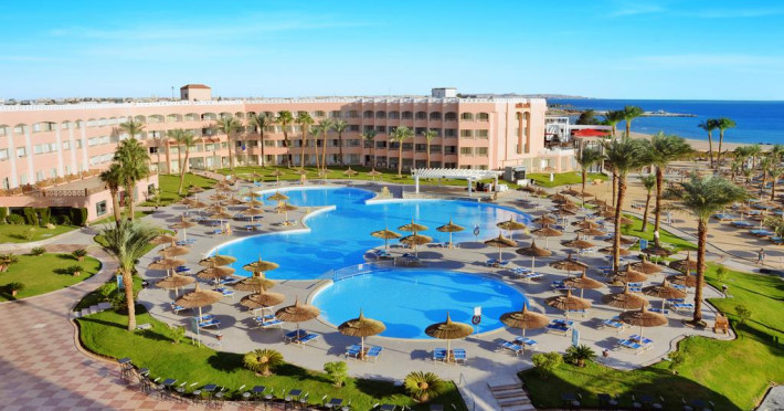 beach-albatros-resort-886c8837a8e38eb5.jpeg