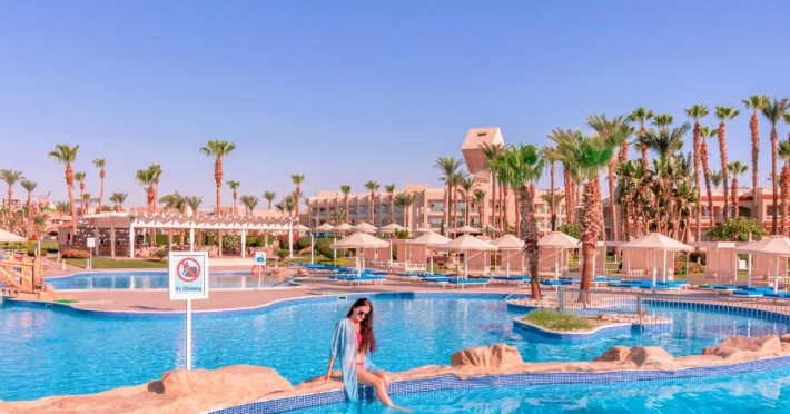 beach-albatros-resort-hurghada-39492d85294b407f.jpeg