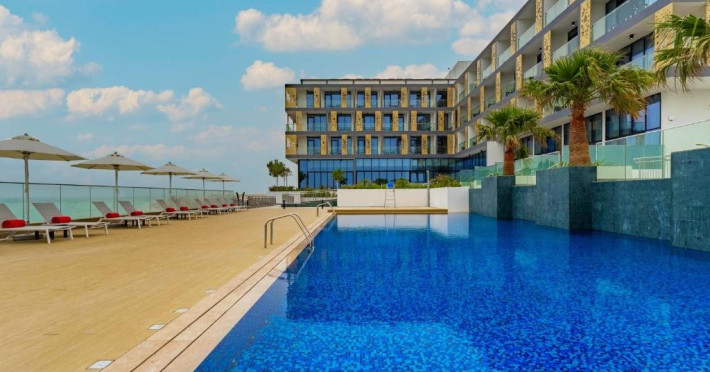 beach-bay-hotel-mirfa-edge-by-rotana-a50b90eee3a08266.jpeg