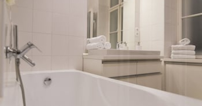 blauhouse-bac35ab35e701a08.jpeg