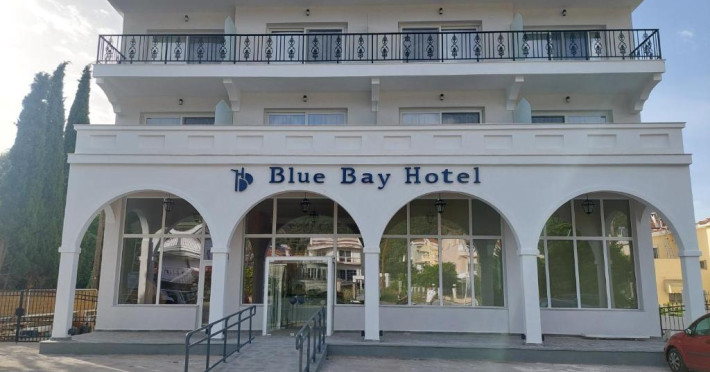 blue-bay-hotel-59f3905abc56817e.jpeg