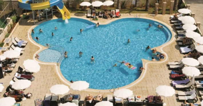 blue-camelot-beach-hotel-f03a51299fd7cd1d.jpeg