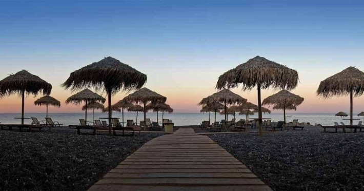 blue-dream-santorini-8eda1f2bb86cabe7.jpeg