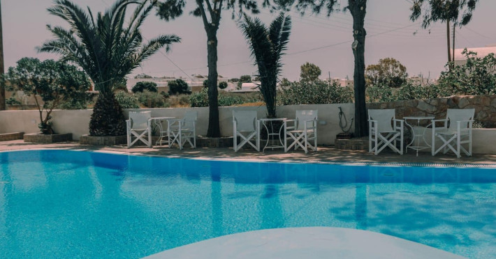blue-island-hotel-4d032acd513e0898.jpeg
