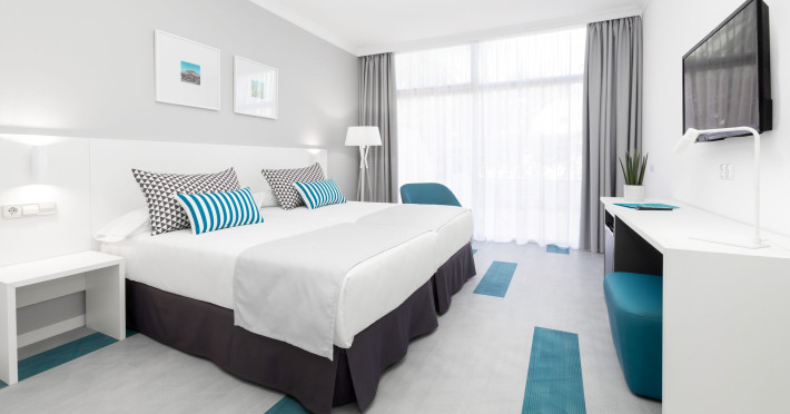 blue-sea-interpalace-c319d586ea2c41e5.jpeg
