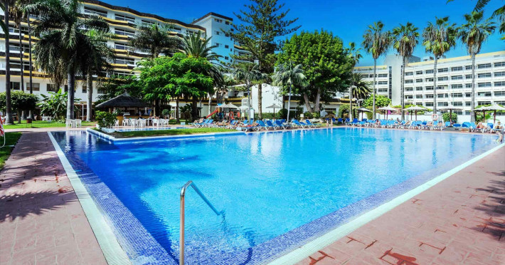 blue-sea-puerto-resort-d87e0a115872a45b.jpeg