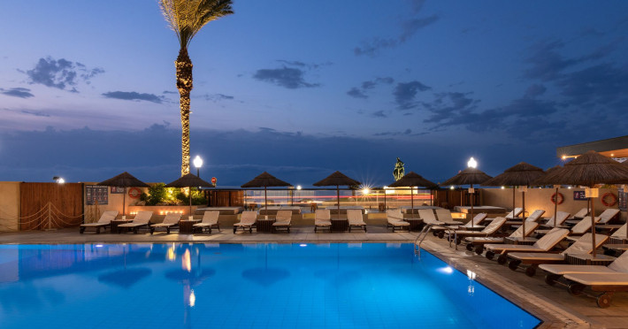 blue-sky-city-beach-hotel-5657c2c32dfe98d6.jpeg