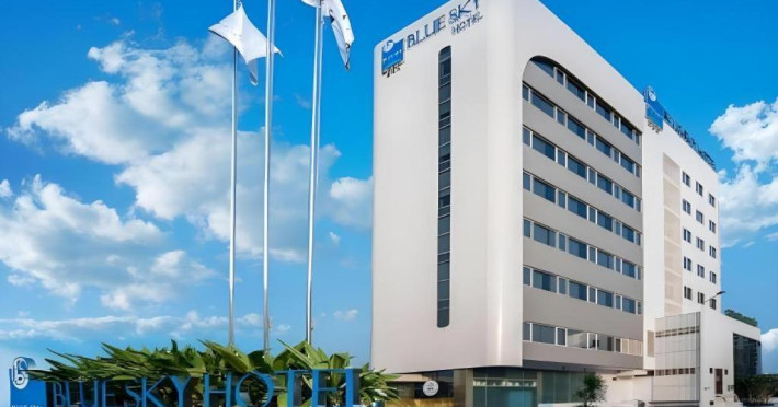 blue-sky-hotel-petamburan-a5e0a0165dd03a01.jpeg