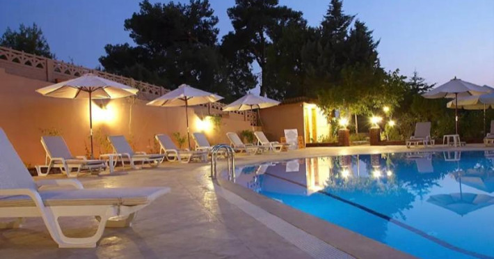 boncuklu-otel-fb56bba8cae49242.jpeg
