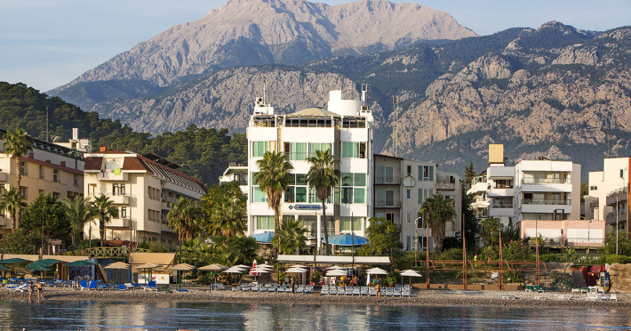 bonn-beach-hotel-by-rrh-e43cd45cbd0f4a20.jpeg