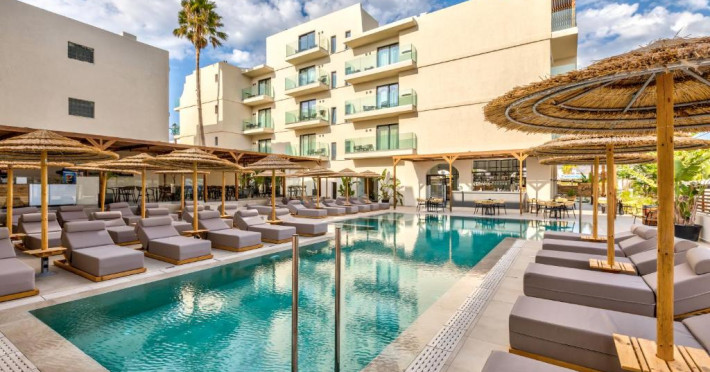cabana-blu-hotel-suites-a3b42a1755d395d5.jpeg