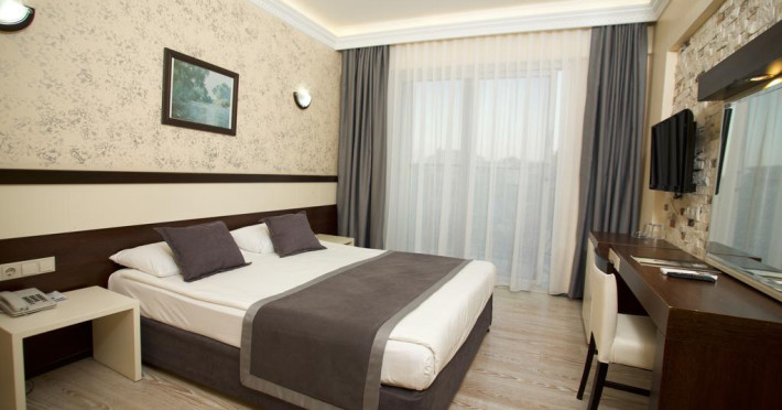 camyuva-beach-hotel-39d79c45a6d6dd2a.jpeg