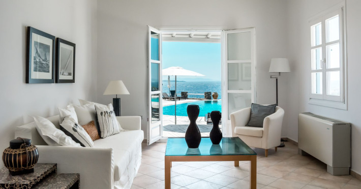 capo-di-mykonos-466f6d41ca05c118.jpeg