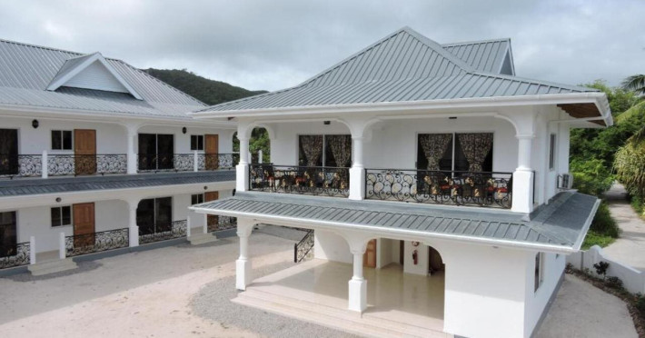 casadani-luxury-apartments-bc83e236e86cd2af.jpeg