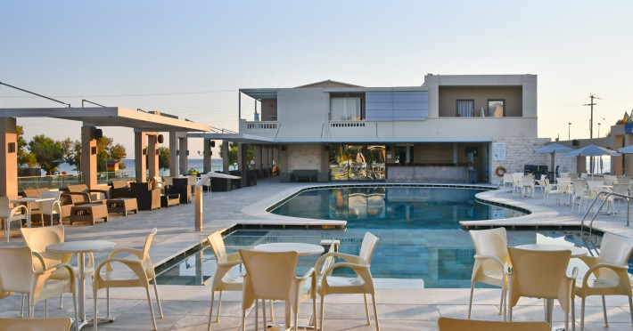 CASTRO BEACH HOTEL
