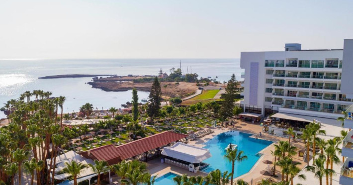 Cavo Maris Beach Hotel