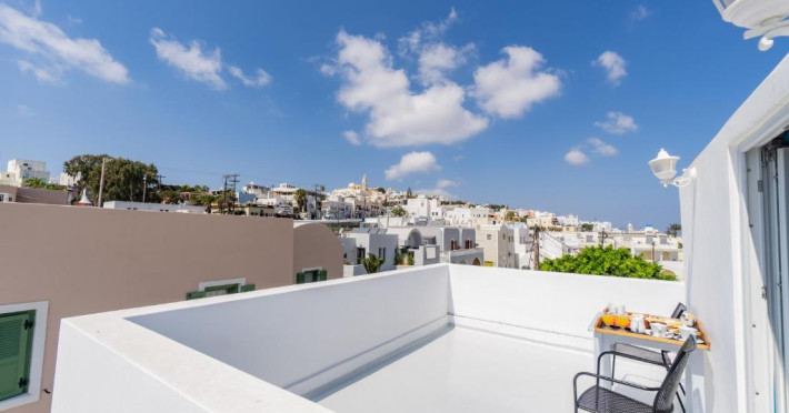 central-fira-suites-22193c107977ba36.jpeg