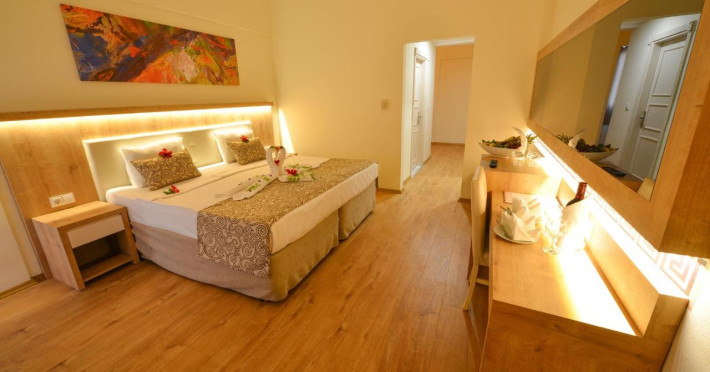 cesars-resort-hotel-8ddd7e1fd7d2a75c.jpeg