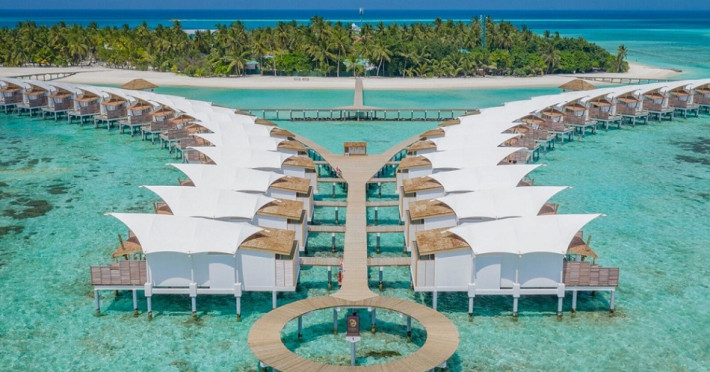 cinnamon-hakuraa-huraa-maldives-de5075fc44c1944a.jpeg