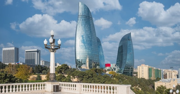 circuit-clasic-city-break-baku-5-zile-avion-4b4540458b84bc6e.jpeg