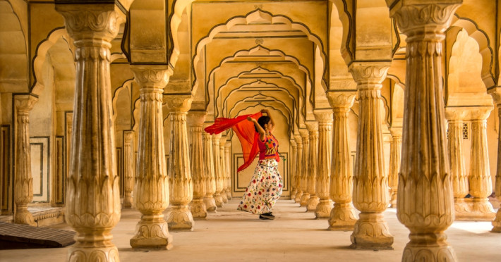 circuit-india-rajasthan-si-sarbatoarea-holi-d95f6b1f5784bfdf.jpeg