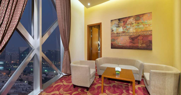 city-seasons-towers-hotel-a75466a10eb96852.jpeg